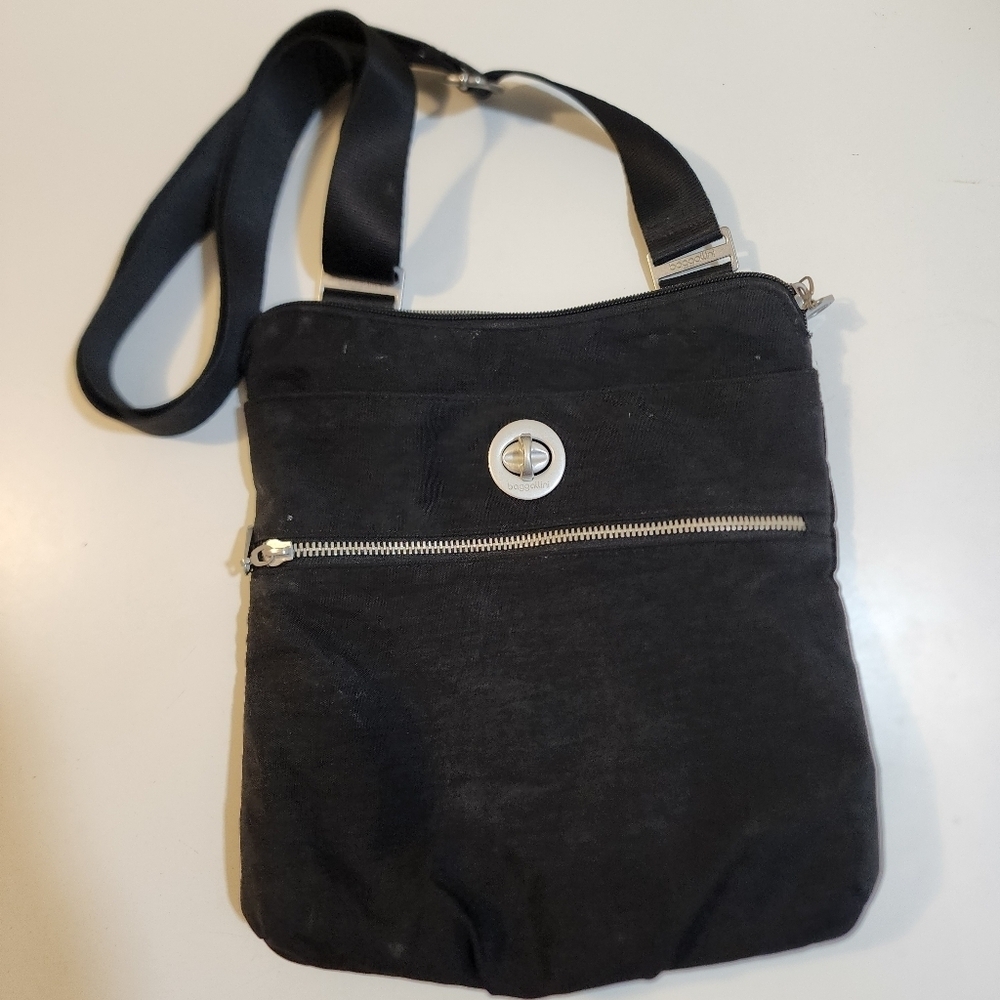 Baggallini Black Crossbody bag